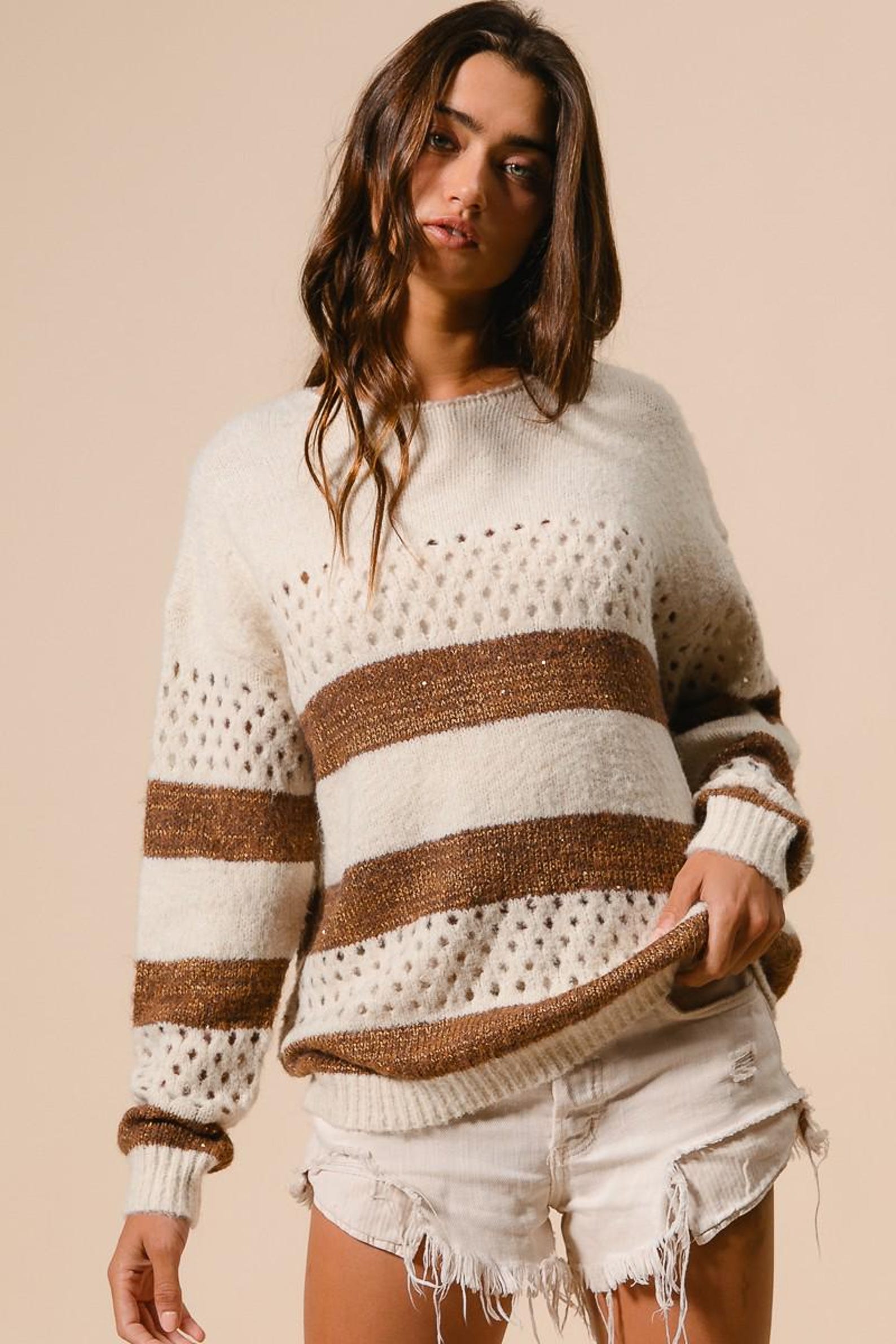 Gestreifter Strickpullover in Creme und Braun
