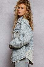Gesteppte Jeansjacke mit Verzierungen – Ansicht 4