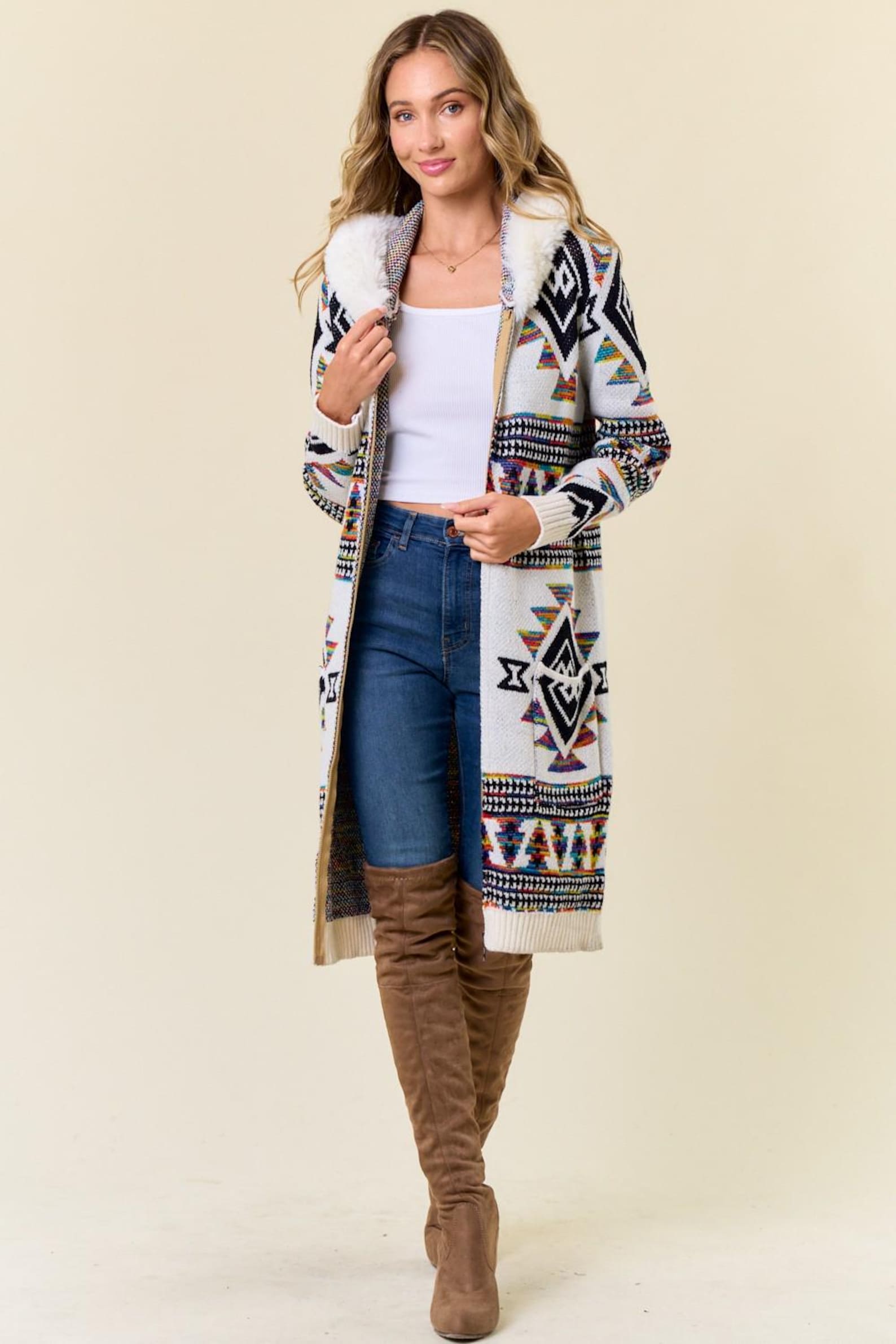 Cardigan mit grafischem Muster und Kapuze – Ansicht 2