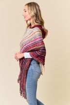 Gestreifter Poncho mit Kapuze – Ansicht 4
