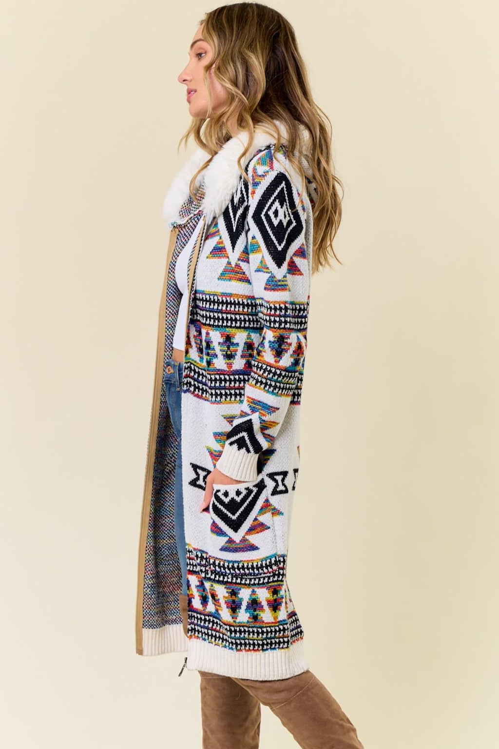 Cardigan mit grafischem Muster und Kapuze – Ansicht 5