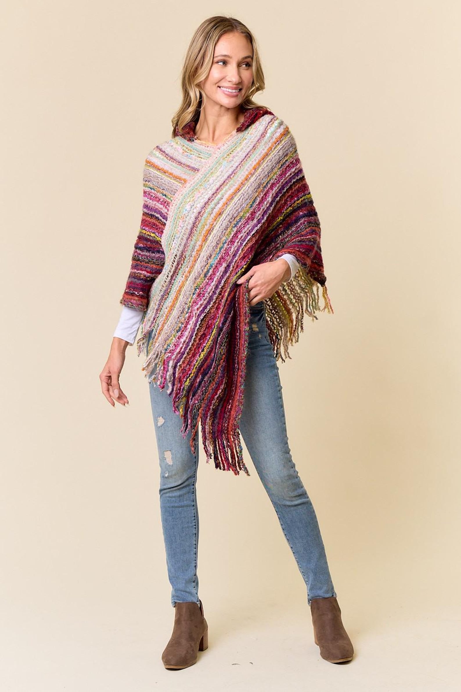 Gestreifter Poncho mit Kapuze – Ansicht 2