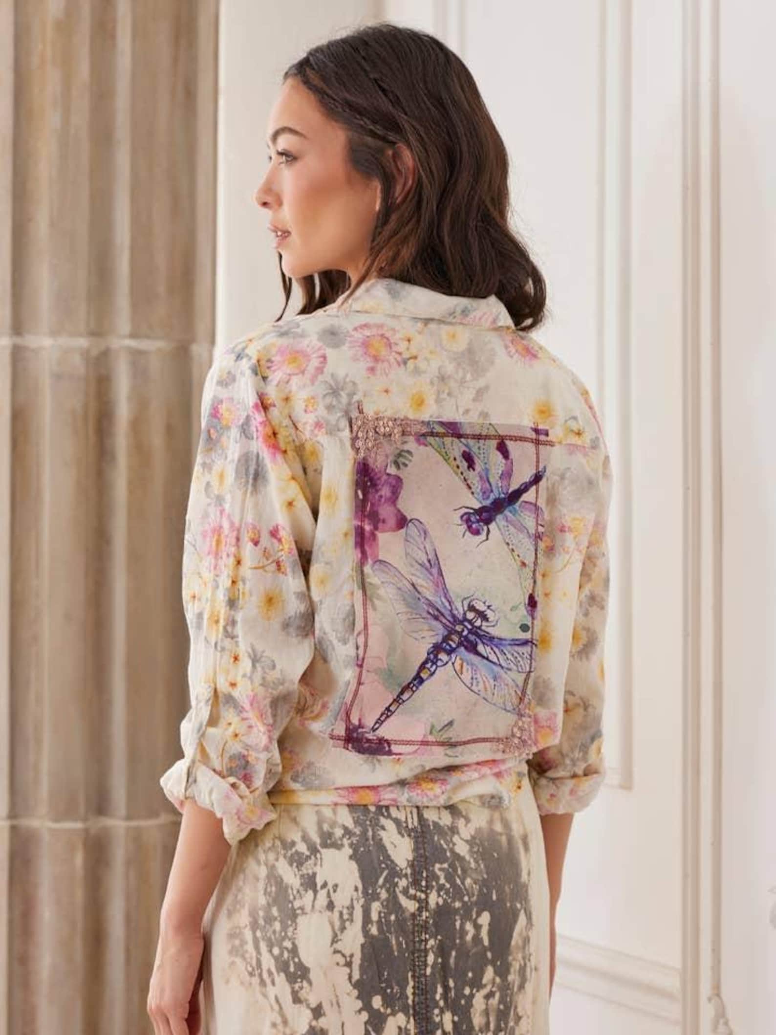 Patchwork-Bluse mit Libellenmotiv – Ansicht 4