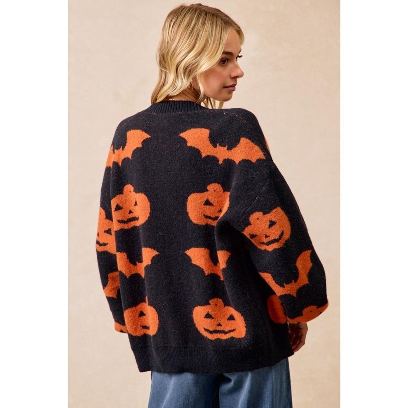 Halloween-Cardigan mit Kürbis- und Fledermausmotiv – Ansicht 3